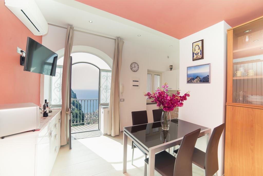 Il Paradiso Sul Mare Apartment Scala Eksteriør billede